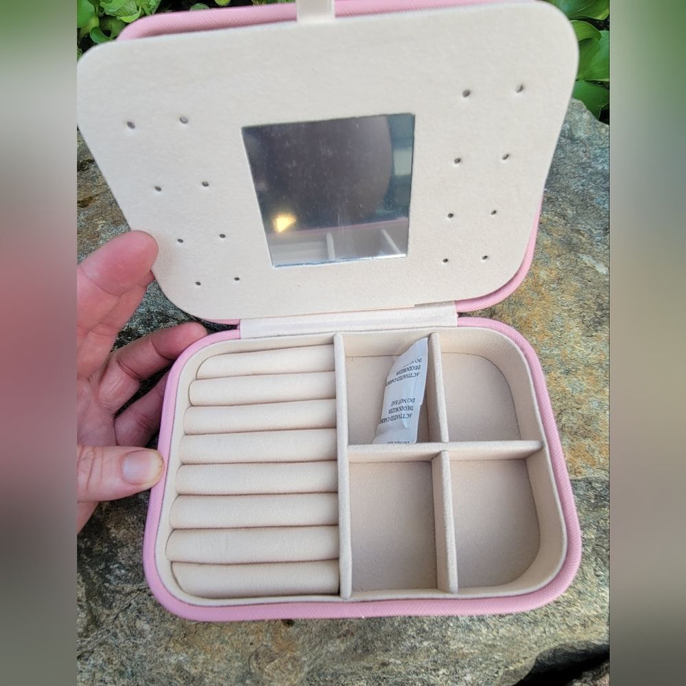Pink Jewelry Case - Picture 2 of 11